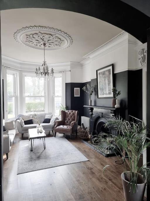 Spacious Victorian Property Belfast Exterior photo